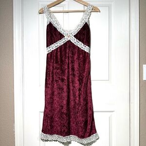 Women Burgundy Lace Trim Velvet Slip Dress Sz S Babydoll Flower Bow Coquette Y2K